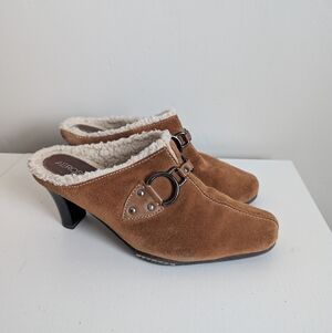 Aerosoles Y2K Cinnamon Brown Suede Cinch Shearly Slip-On Heeled Mules Size 6.5